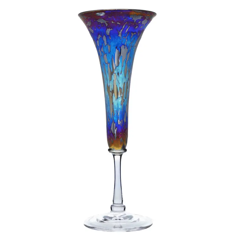 Aurora-Inspired Champagne Flute – Elegant Stemmed Glass 1